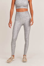 Load image into Gallery viewer, Silver Leopard Leggings
