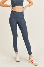 Load image into Gallery viewer, Textured Polkadot Highwaist Leggings
